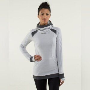 Lululemon Base Runner HoodieWee Stripe White Heathered Medium Greywhite size 6